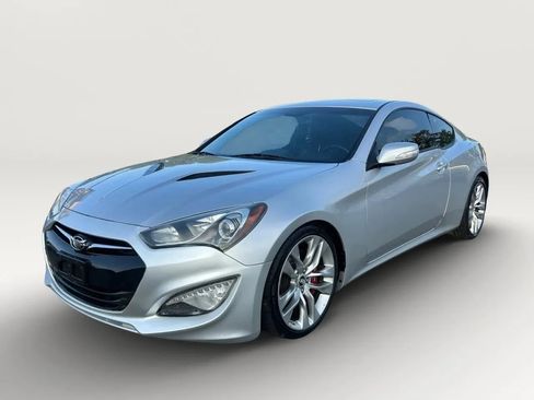 Used 2014 Hyundai Genesis 3.8 RWD image 1