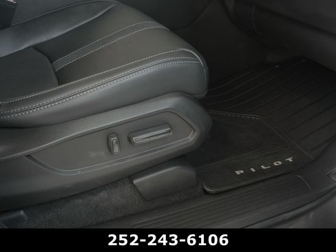 Used 2025 Honda Pilot Touring image 42