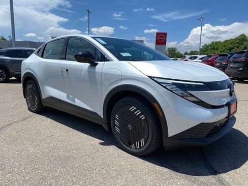 New 2026 Nissan Leaf FWD image 7