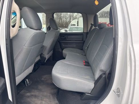 Used 2018 RAM 2500 Tradesman w/ Chrome Appearance Group image 13