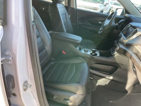 Used 2024 GMC Terrain Denali w/ Denali Premium Package image 20