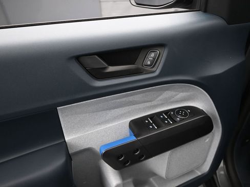 New 2026 Ford Maverick XLT image 9