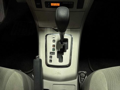 Used 2011 Toyota Corolla LE image 28