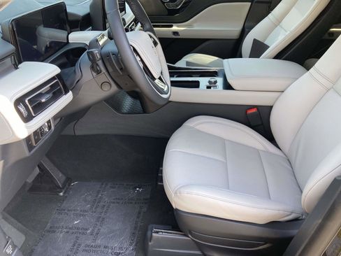 New 2025 Lincoln Aviator 2WD image 22