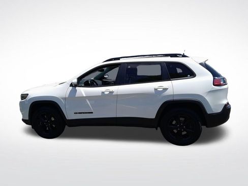 Used 2019 Jeep Cherokee Latitude Plus AWD/4WD image 4