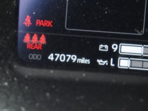 Used 2022 Toyota Tundra Limited image 32