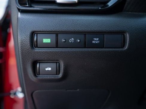 Used 2023 Nissan Sentra SV w/ All-Weather Package image 17