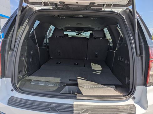 Certified 2022 Chevrolet Tahoe RST w/ Sport Performance Package AWD/4WD image 39