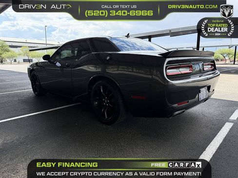 Used 2018 Dodge Challenger R/T w/ Driver Convenience Group RWD image 5