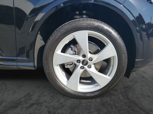 Used 2025 Audi Q5 Premium Plus w/ Premium Plus AWD/4WD image 6
