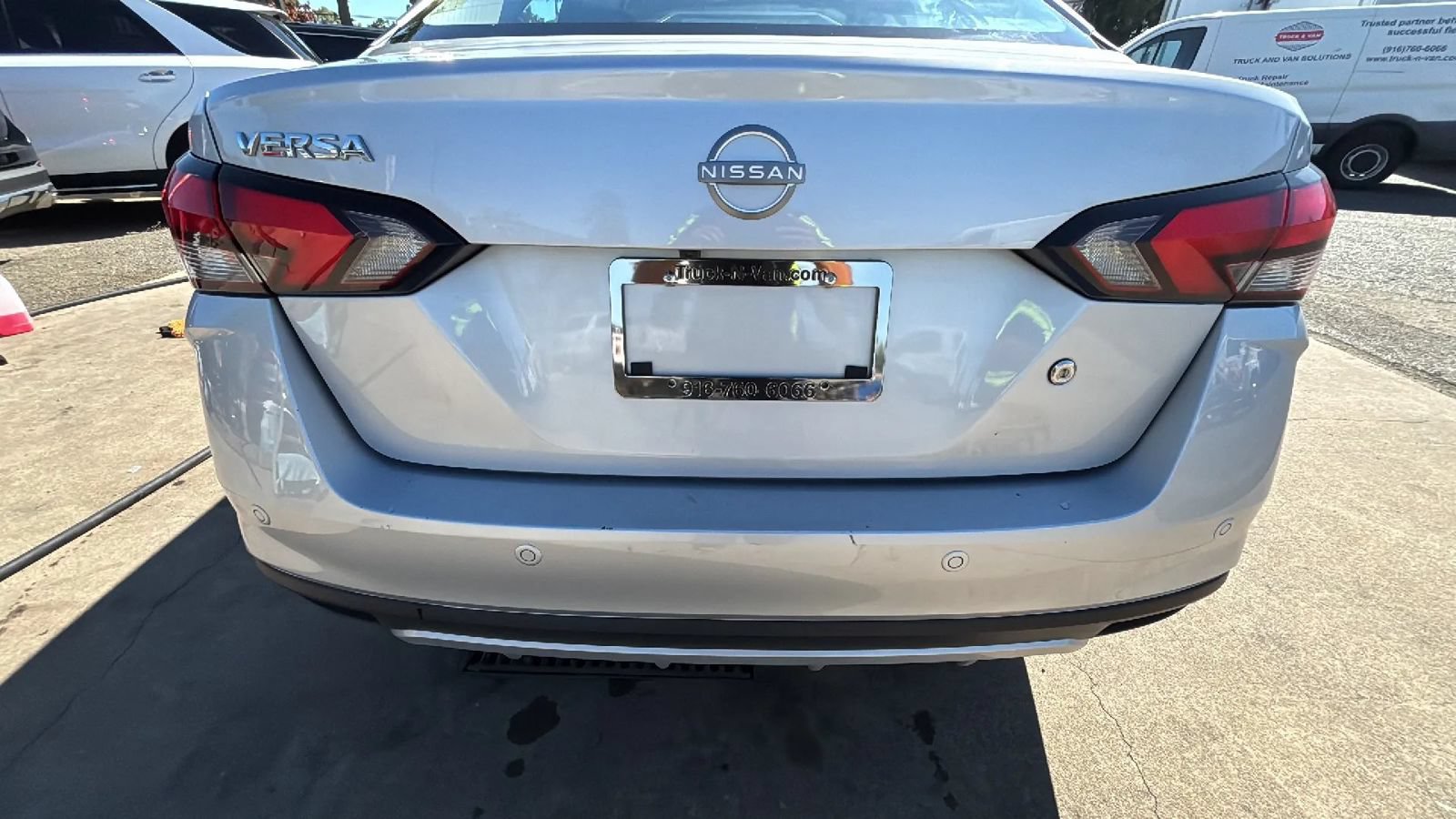 Used 2025 Nissan Versa S FWD image 46