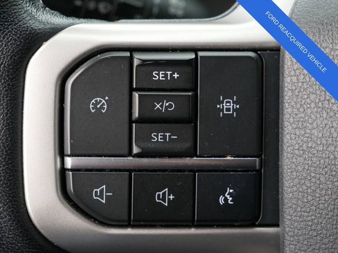 Used 2023 Ford Expedition XLT image 17