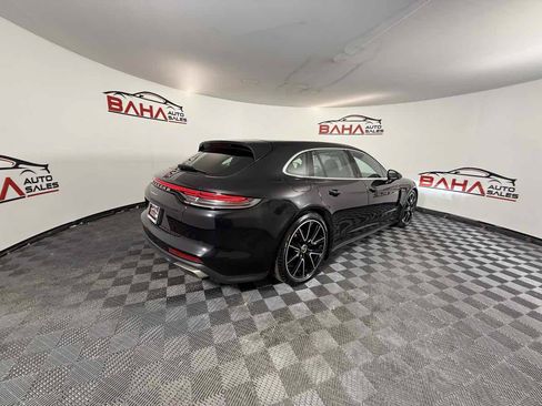 Used 2022 Porsche Panamera 4 w/ Premium Package AWD/4WD image 14