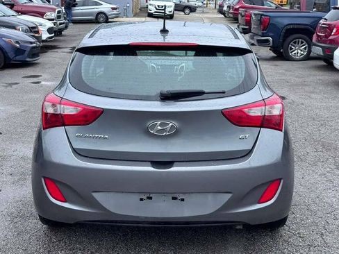 Used 2017 Hyundai Elantra GT FWD image 5