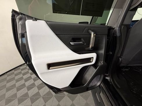 Used 2024 GMC Hummer EV 3X AWD/4WD image 35