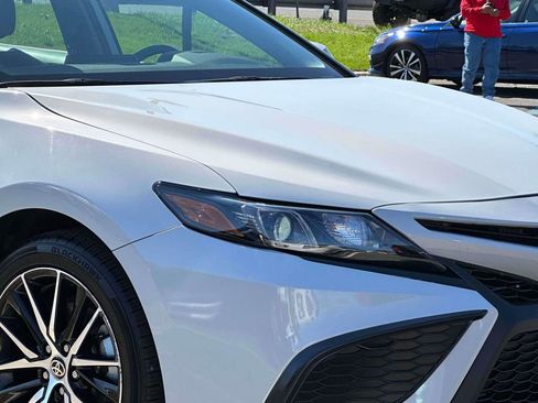 Used 2024 Toyota Camry SE image 7