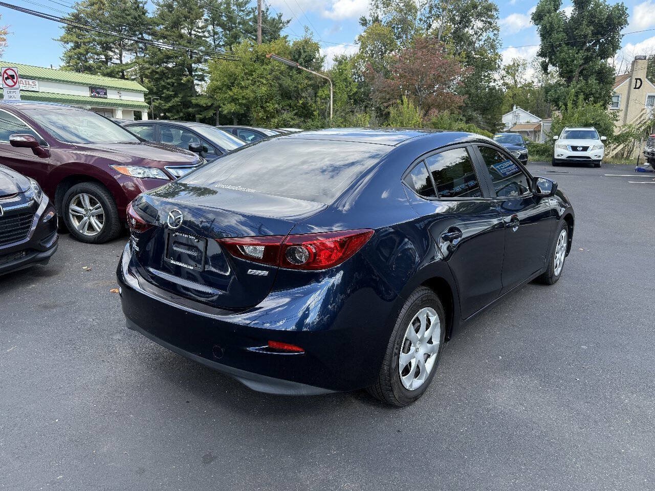 Used 2017 MAZDA MAZDA3 Sport FWD image 11