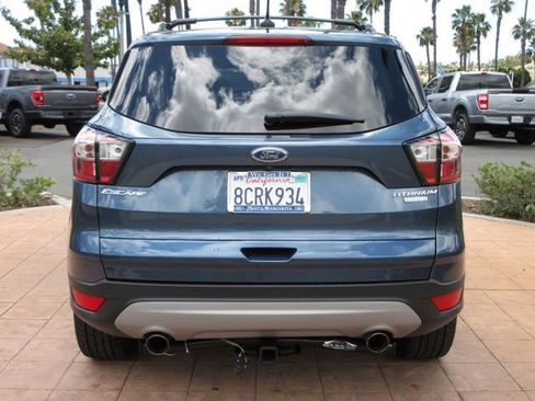 Used 2018 Ford Escape Titanium FWD image 3