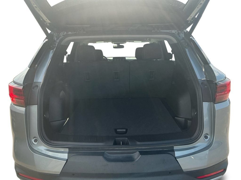 Used 2024 Chevrolet Blazer LT w/ Convenience Package FWD image 24