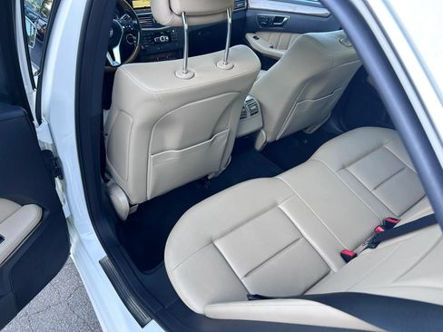 Used 2012 Mercedes-Benz E 350 Sedan image 35
