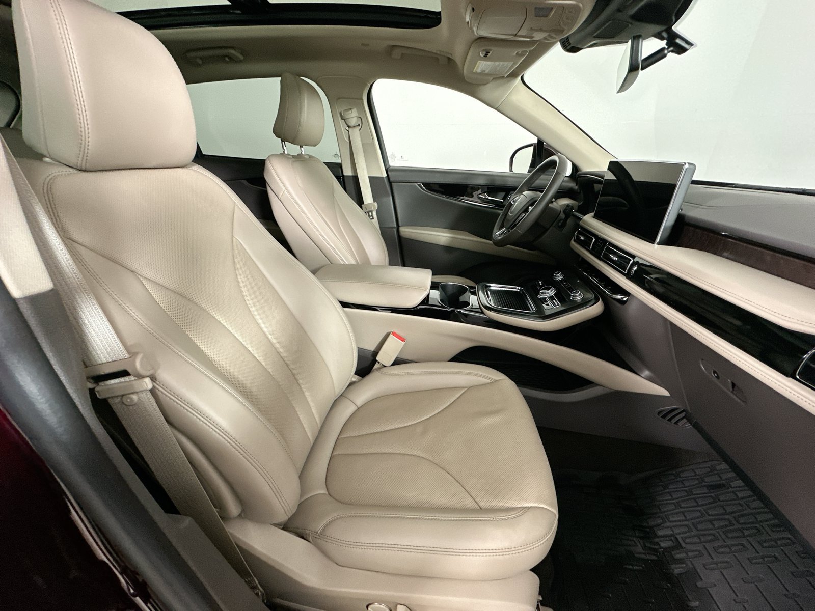 Used 2021 Lincoln Nautilus Reserve AWD/4WD image 43