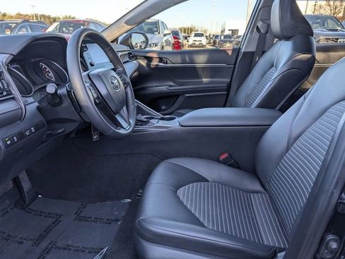 Used 2024 Toyota Camry SE image 25