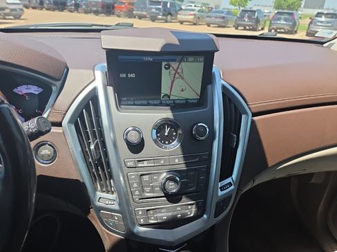 Used 2010 Cadillac SRX Luxury FWD image 12