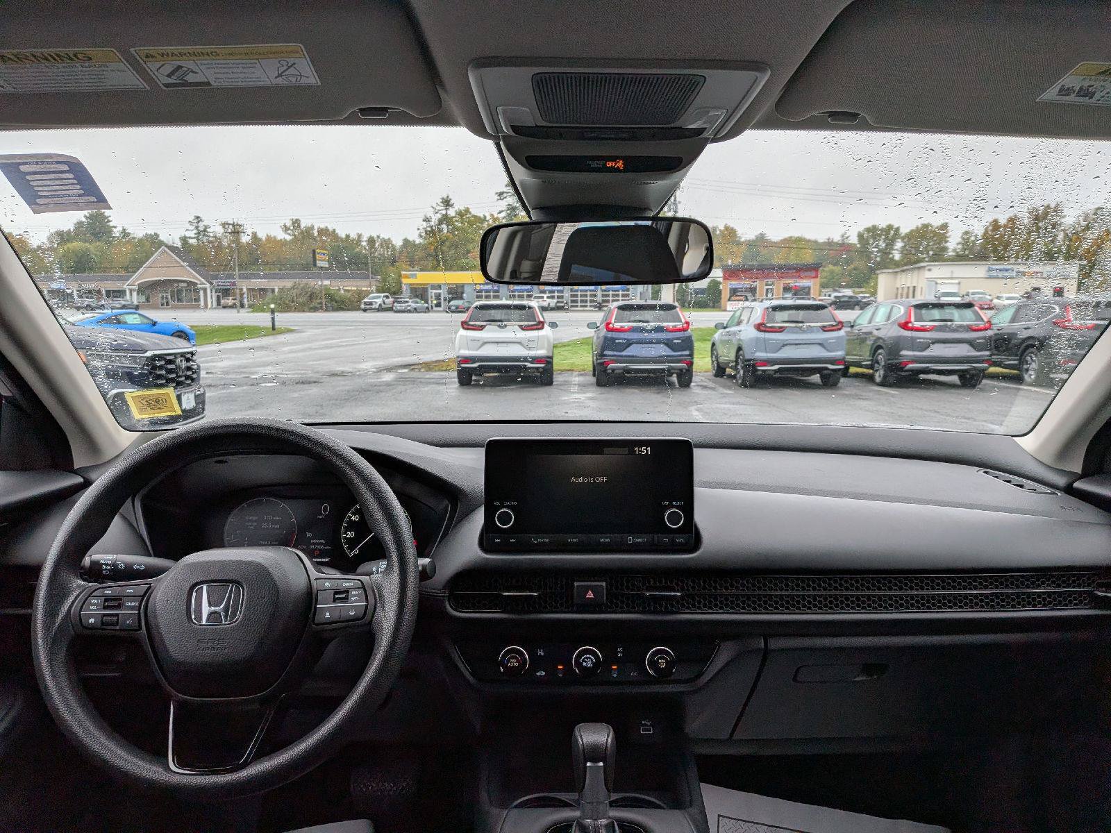 Used 2024 Honda HR-V LX image 23