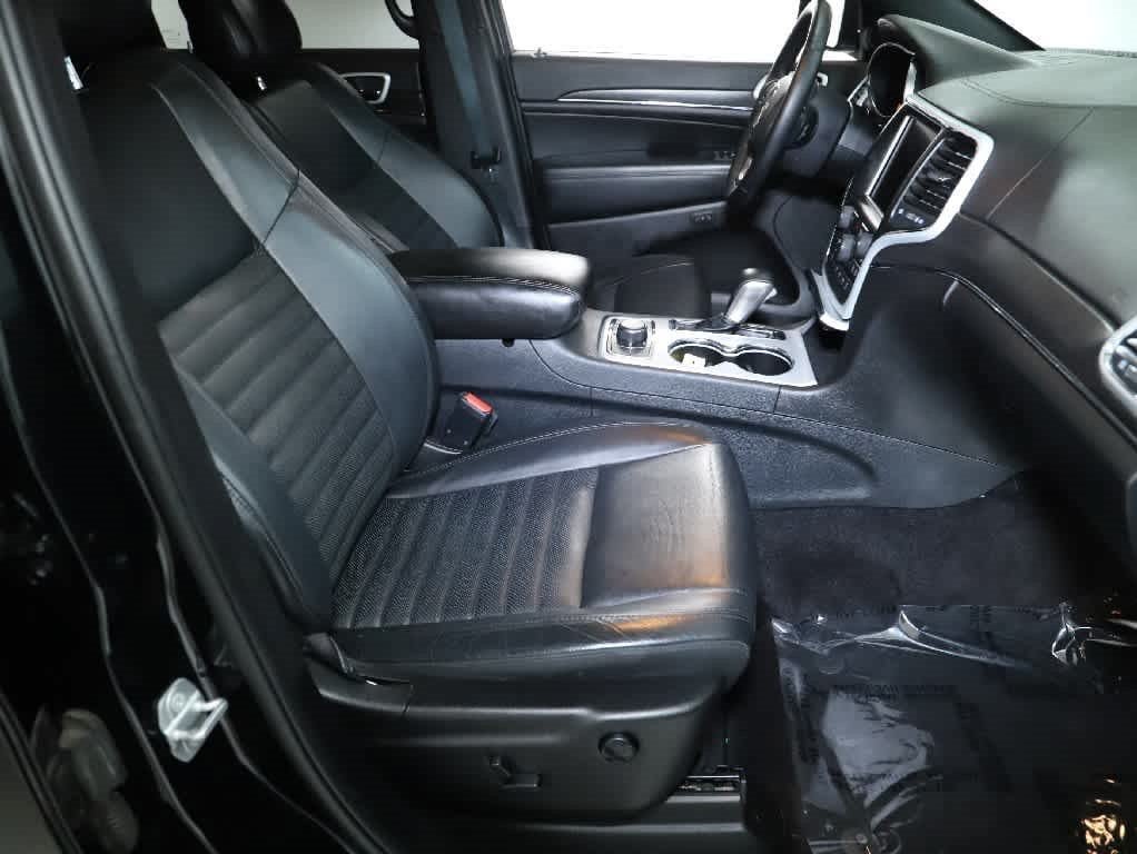 Used 2018 Jeep Grand Cherokee Limited AWD/4WD image 35