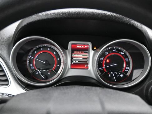 Used 2018 Dodge Journey SE image 18