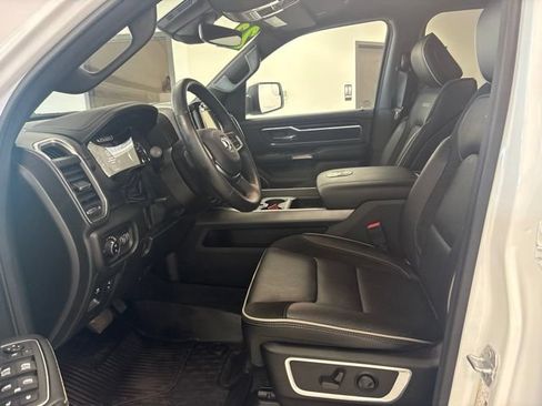 Used 2023 RAM 1500 Laramie AWD/4WD image 16