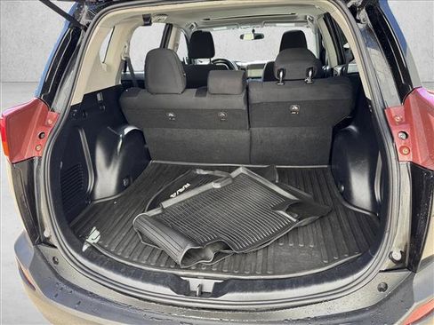 Used 2013 Toyota RAV4 XLE AWD/4WD image 8