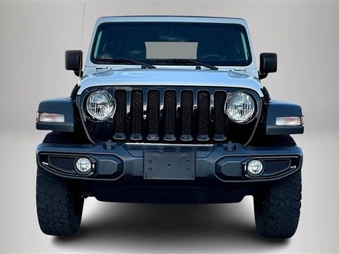 Used 2021 Jeep Wrangler Sport image 3