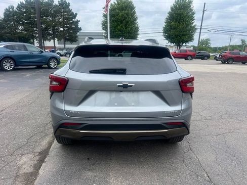 Used 2024 Chevrolet Trax ACTIV w/ Driver Confidence Package FWD image 7