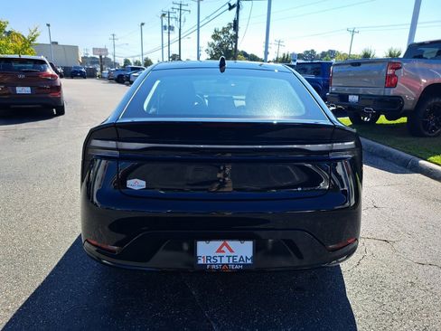 New 2026 Toyota Prius Plug-In Hybrid image 7