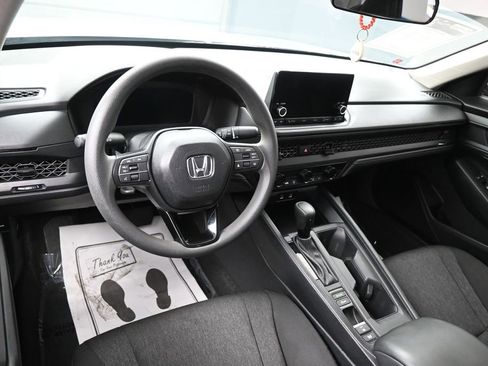 Used 2025 Honda Accord LX image 21