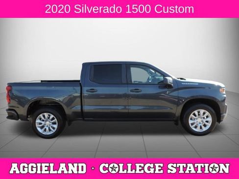 Used 2020 Chevrolet Silverado 1500 Custom w/ Custom Value Package RWD image 2