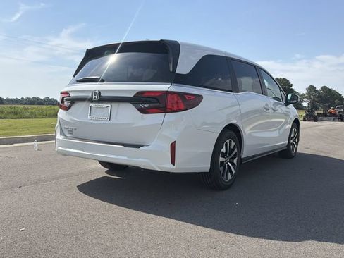 New 2026 Honda Odyssey EX-L image 5