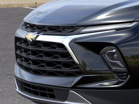 New 2026 Chevrolet Blazer LT w/ Convenience Package AWD/4WD image 13