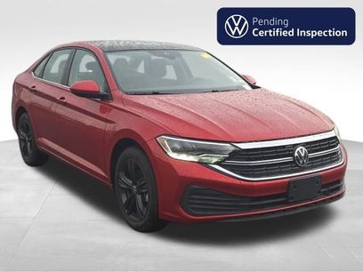 Certified 2024 Volkswagen Jetta SE w/ Panoramic Sunroof Package