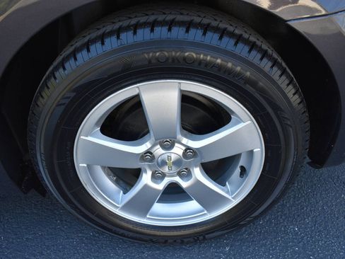 Used 2015 Chevrolet Cruze LT image 34