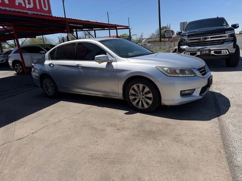 Used 2015 Honda Accord EX-L image 11