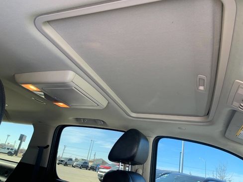Used 2009 GMC Yukon XL Denali AWD/4WD image 18