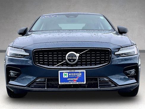 Certified 2024 Volvo S60 B5 Plus image 2