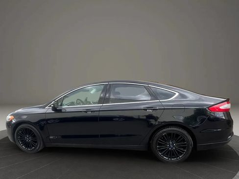Used 2016 Ford Fusion SE w/ Equipment Group 202A FWD image 8