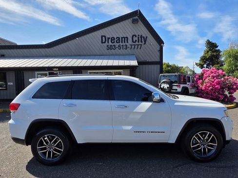 Used 2019 Jeep Grand Cherokee Limited AWD/4WD image 2