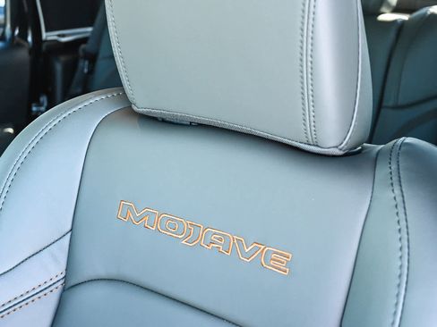 New 2026 Jeep Gladiator Mojave image 14