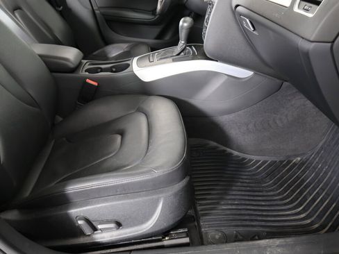 Used 2009 Audi A4 2.0T Premium image 26