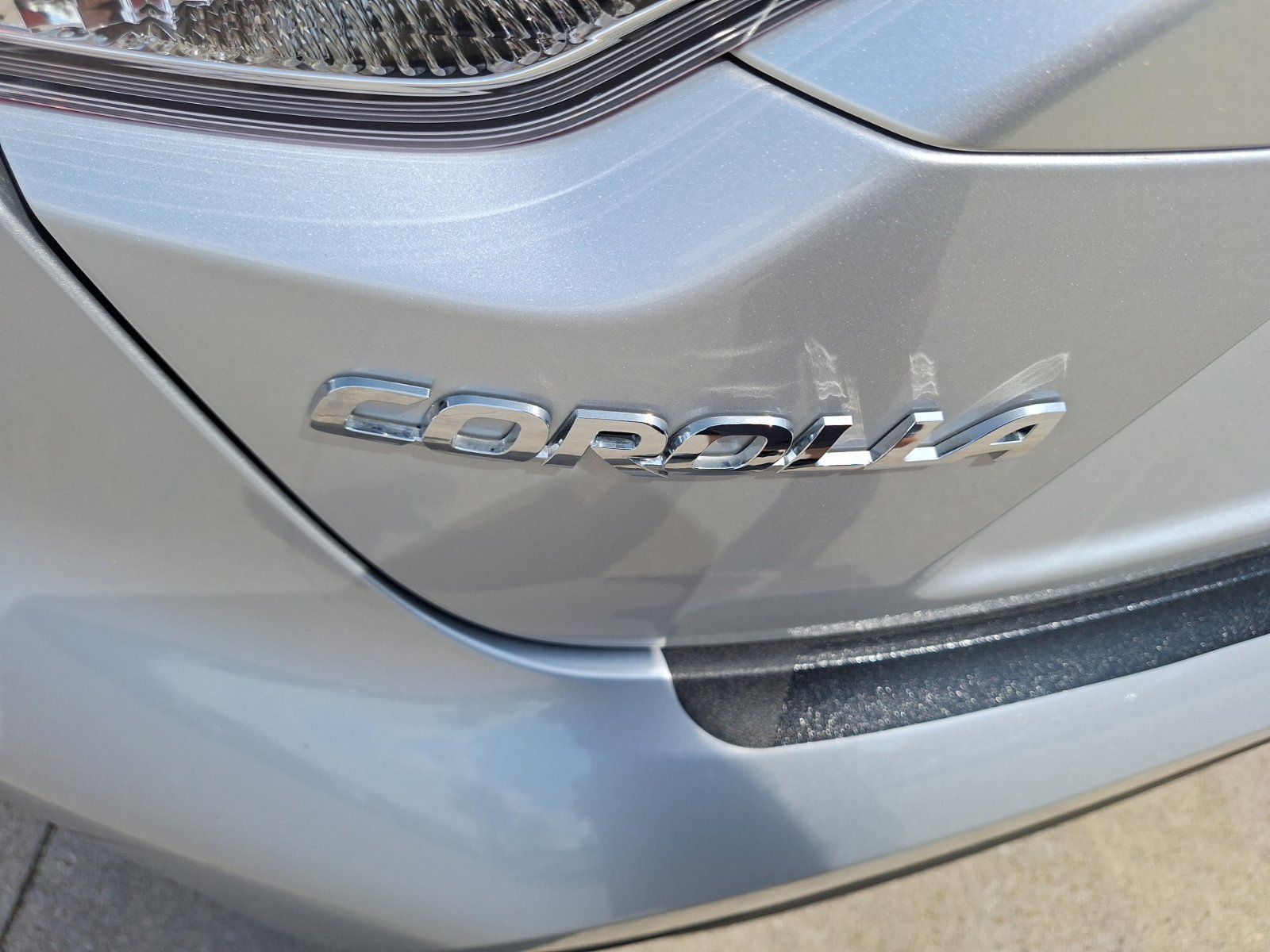 Used 2026 Toyota Corolla LE FWD image 13