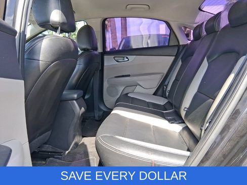 Used 2021 Kia Forte LXS FWD image 16